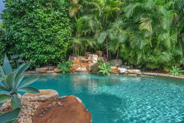 1023 Polk St, Hollywood, FL 33019