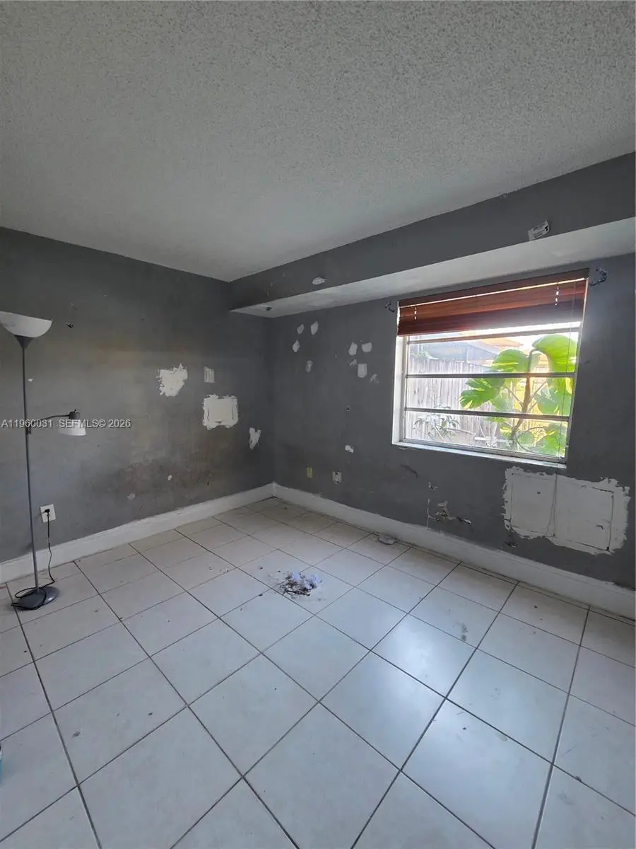15675 SW 82nd Cir Ln #3-3, Miami, FL 33193 - Image #1