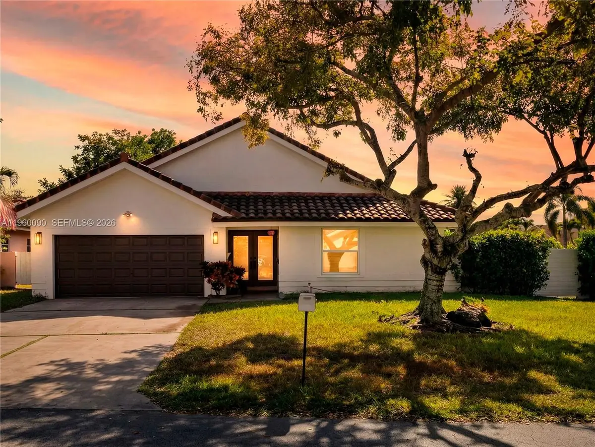 20550 NW 7th St, Pembroke Pines, FL 33029 - Image #1