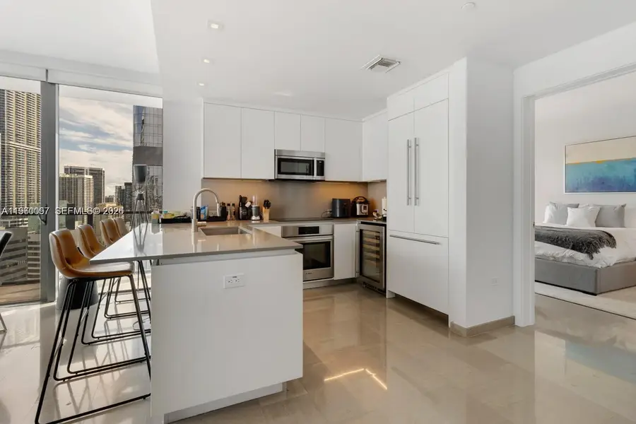 68 SE 6th St #2101, Miami, FL 33131 - Image #3