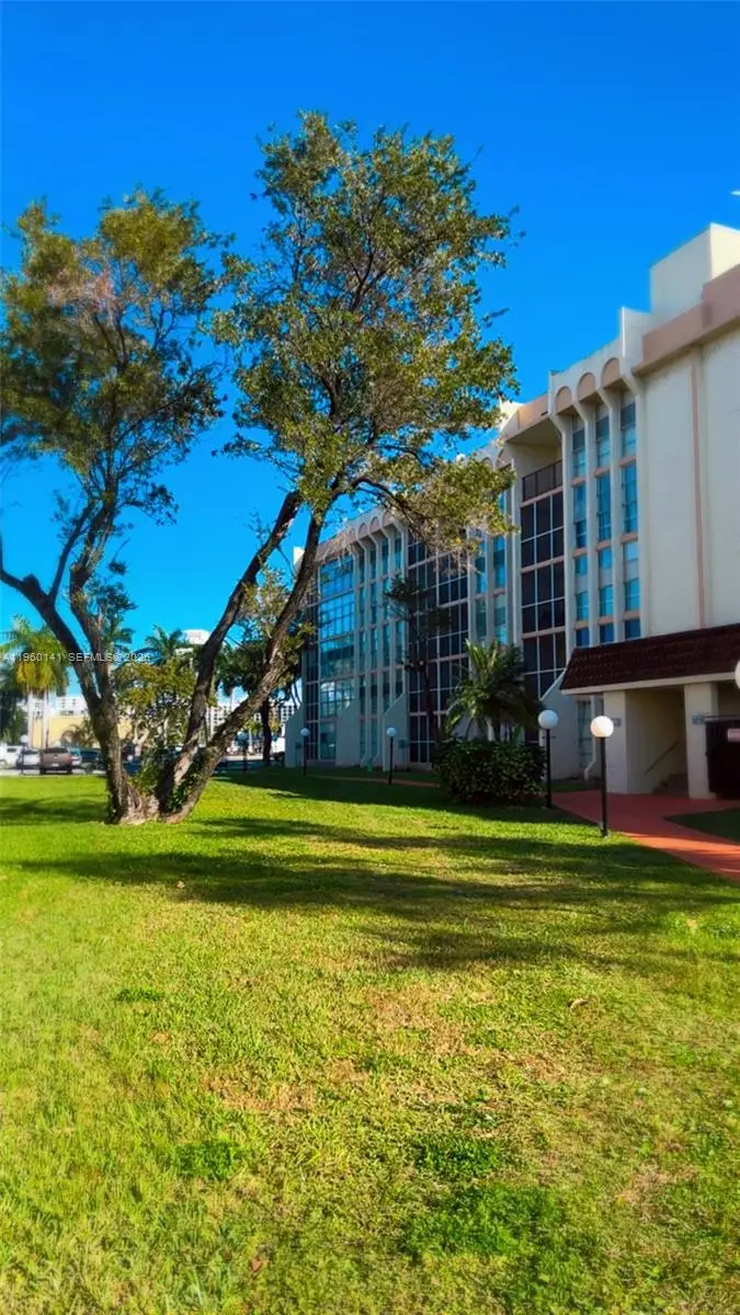 701 Three Islands Blvd #201, Hallandale Beach, FL 33009 - #3