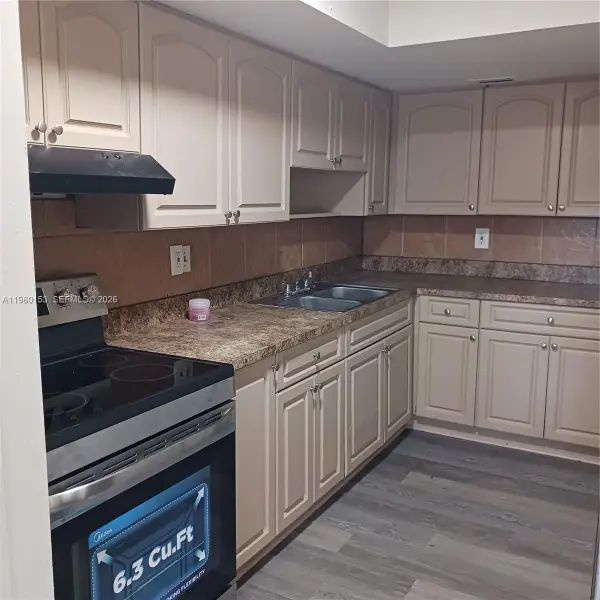 2107 NW 59th Ter #60-E, Lauderhill, FL 33313