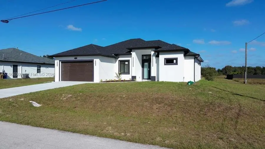 2903 E 17th St, Lehigh Acres, FL 33972 - Image #2