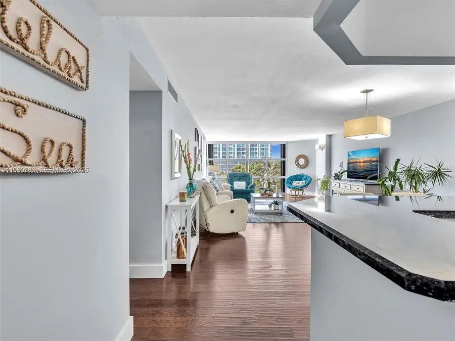 6423 Collins Ave #409, Miami Beach, FL 33141 - #2