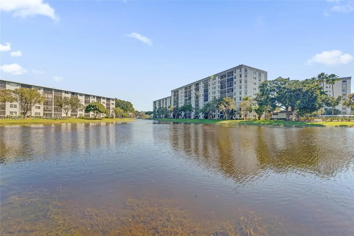 2228 N Cypress Bend Dr #103, Pompano Beach, FL 33069 - #1