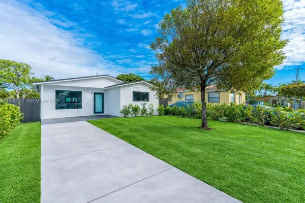 528 NW 3rd Ct, Hallandale Beach, FL 33009