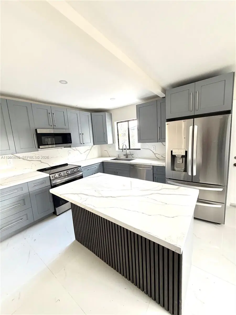 3740 NW 188th St, Miami Gardens, FL 33055 - #2