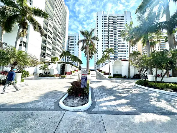 1904 S Ocean Dr #701, Hallandale Beach, FL 33009