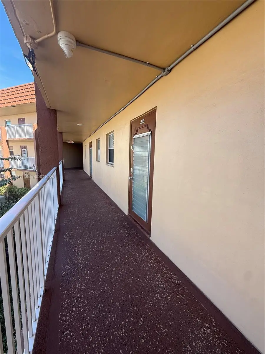 9001 Sunrise Lakes Blvd #208, Sunrise, FL 33322 - #2