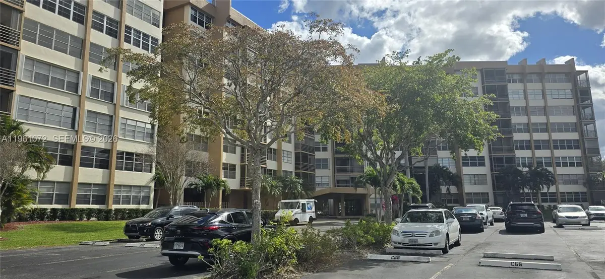 1200 Saint Charles Pl #207, Pembroke Pines, FL 33026 - #1