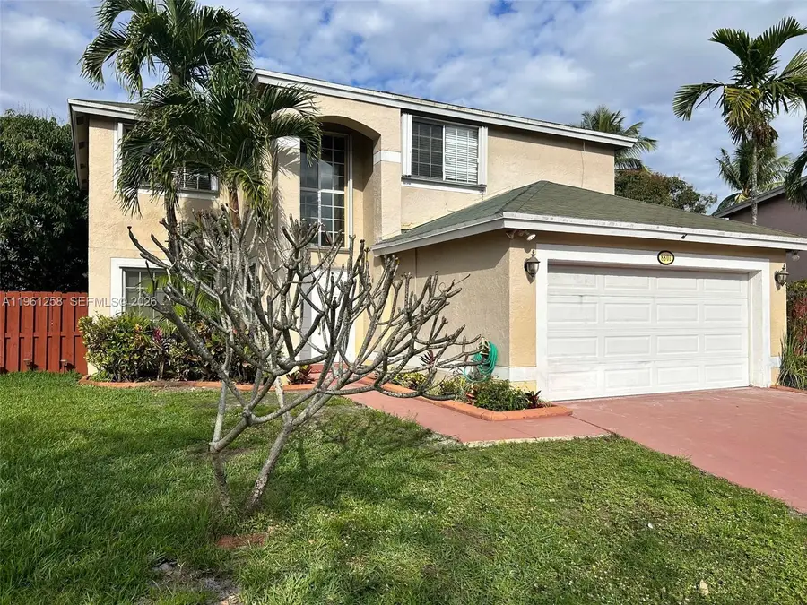 8801 SW 9th Ct, Pembroke Pines, FL 33025 - #2