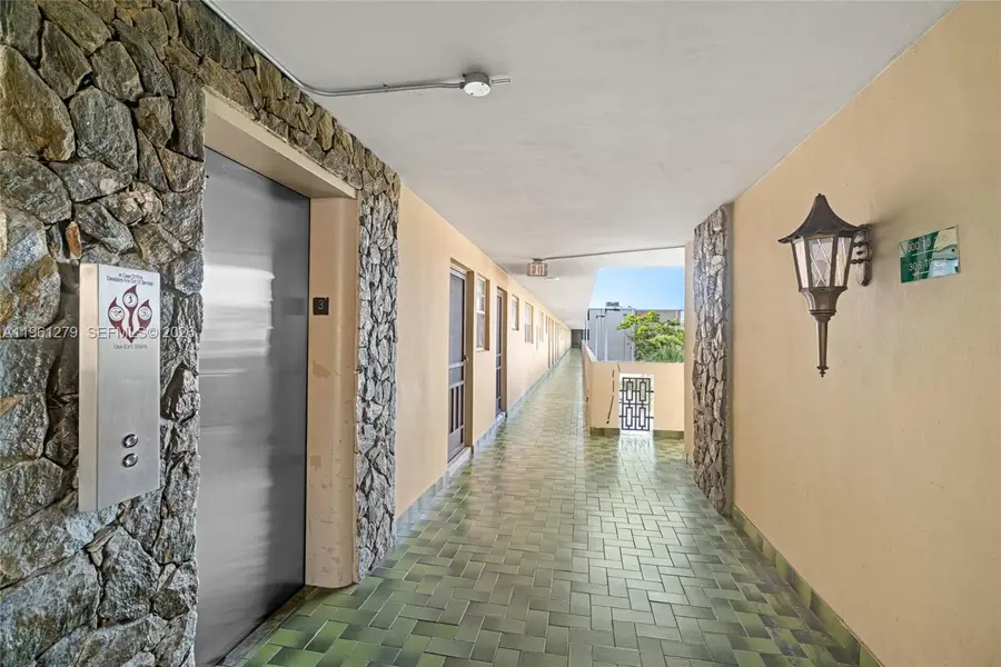 1690 NE 191st St #314-1, Miami, FL 33179 - #2