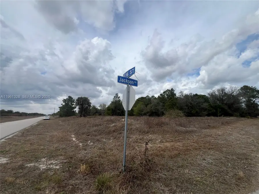 2805 E 16 St, Lehigh Acres, FL 33972 - #3