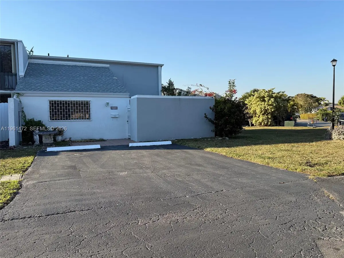 2500 SW 122nd Ct, Miami, FL 33175 - #1