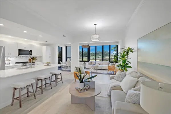 7460 La Paz Blvd #202, Boca Raton, FL 33433