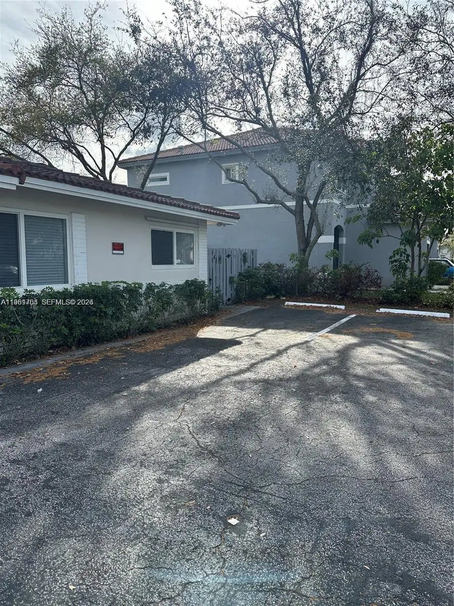 8704 NW 38th Dr, Coral Springs, FL 33065 - #3