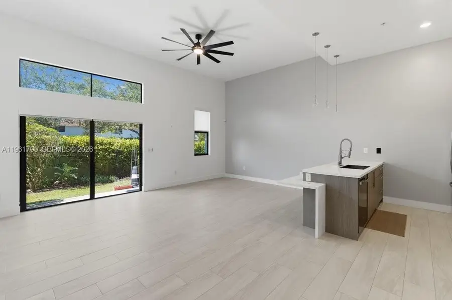 913 NW 45th Ter, Plantation, FL 33317 - #3