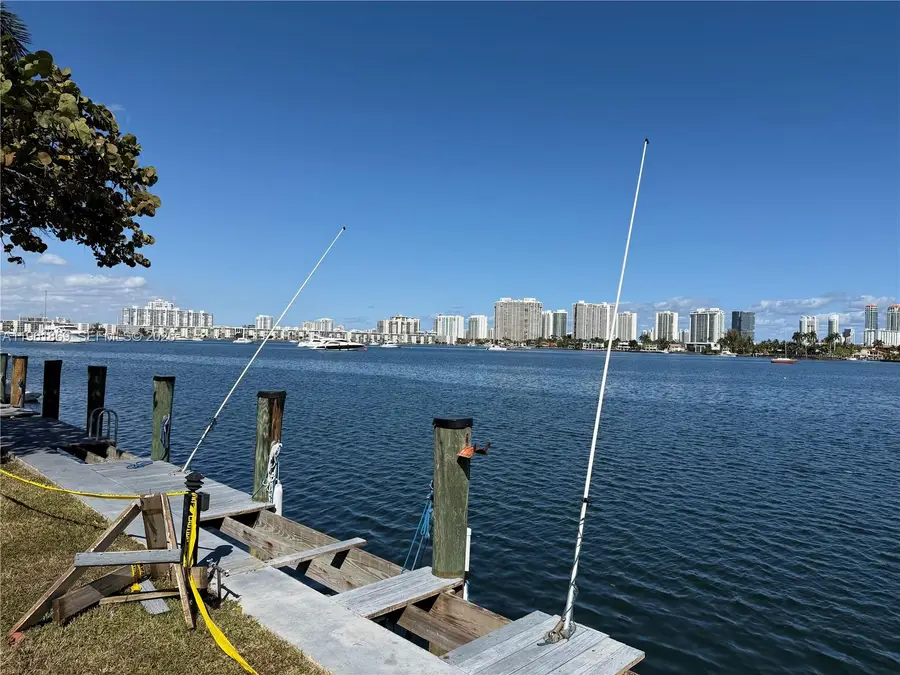 16546 NE 26th Ave #6H, North Miami Beach, FL 33160 - #2