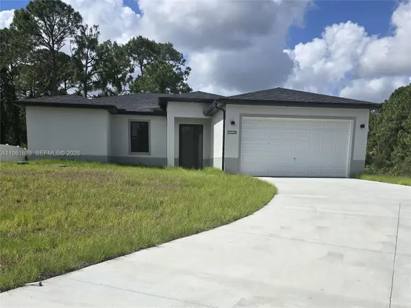 2609 53rd St W, Lehigh Acres, FL 33971