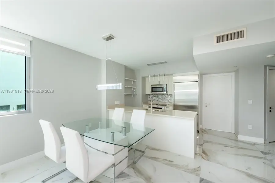 55 SE 6 St #1207, Miami, FL 33131 - #3