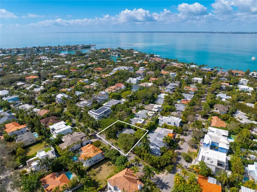 301 Redwood Ln, Key Biscayne, FL 33149 - #2