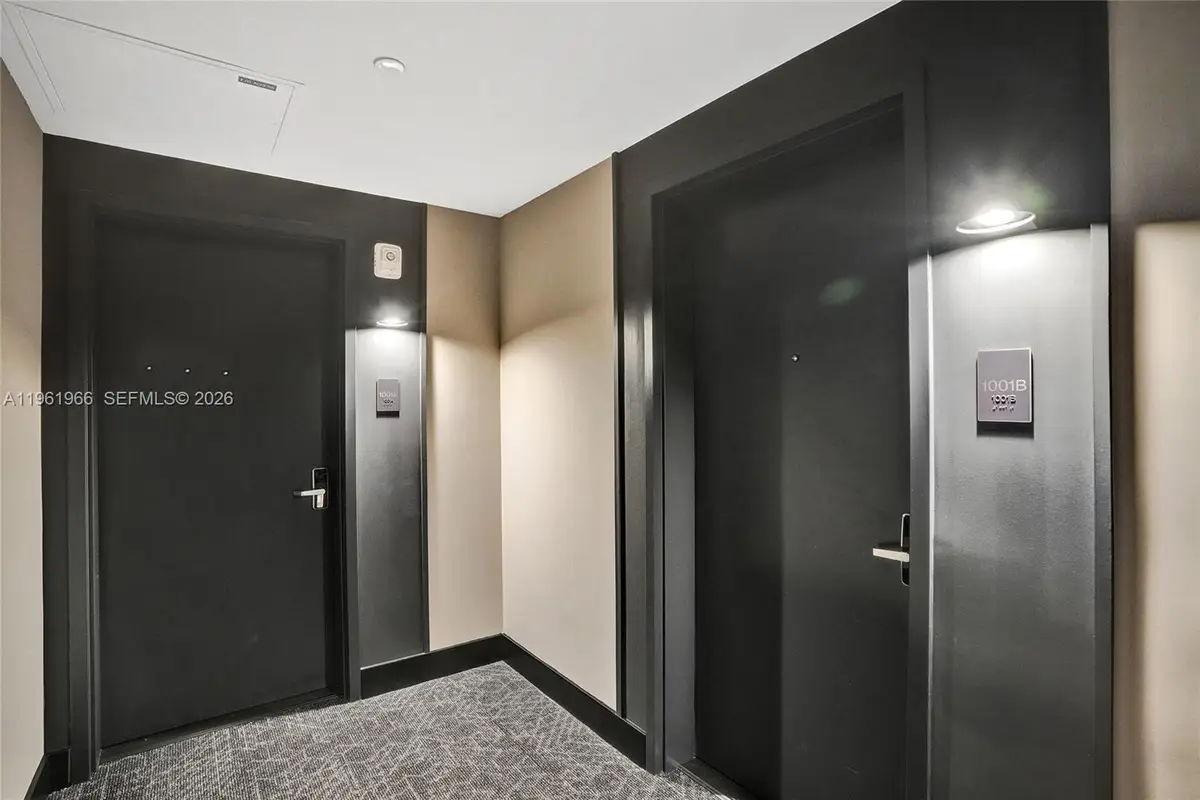 121 NE 5th Street #1001B, Miami, FL 33132 - Image #1