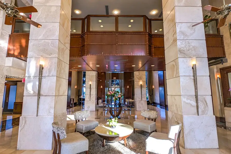 19501 W Country Club Dr #2513, Aventura, FL 33180 - Image #2