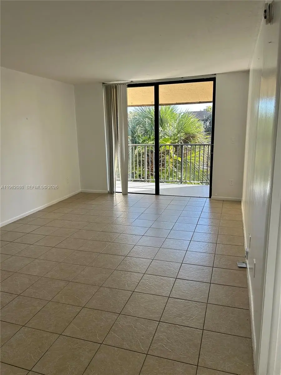 14311 N Kendall Dr #402A, Miami, FL 33186 - Image #1