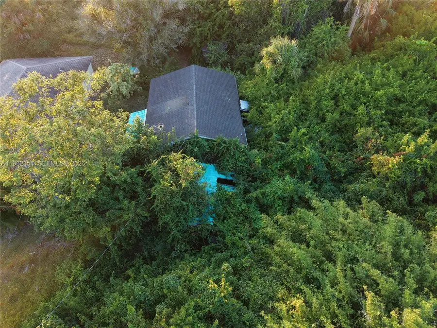 4275 24th Ct, Vero Beach, FL 32967 - #2