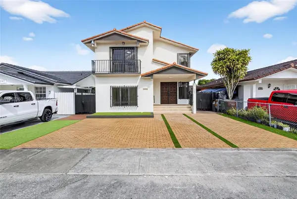 1285 W 42nd Pl, Hialeah, FL 33012