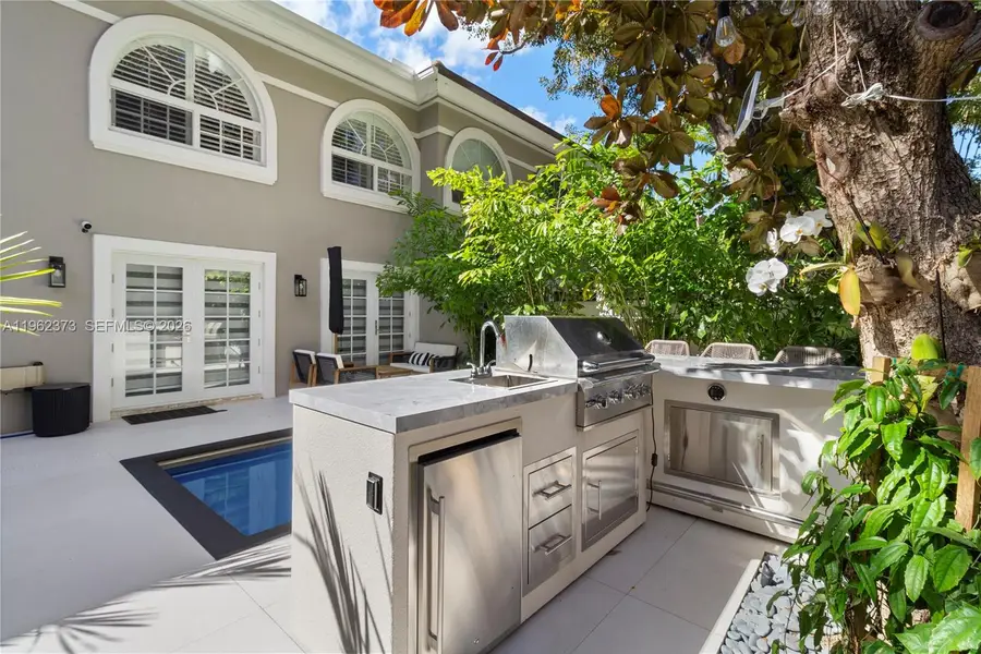 2813 Day Ave #2813, Miami, FL 33133 - Image #2