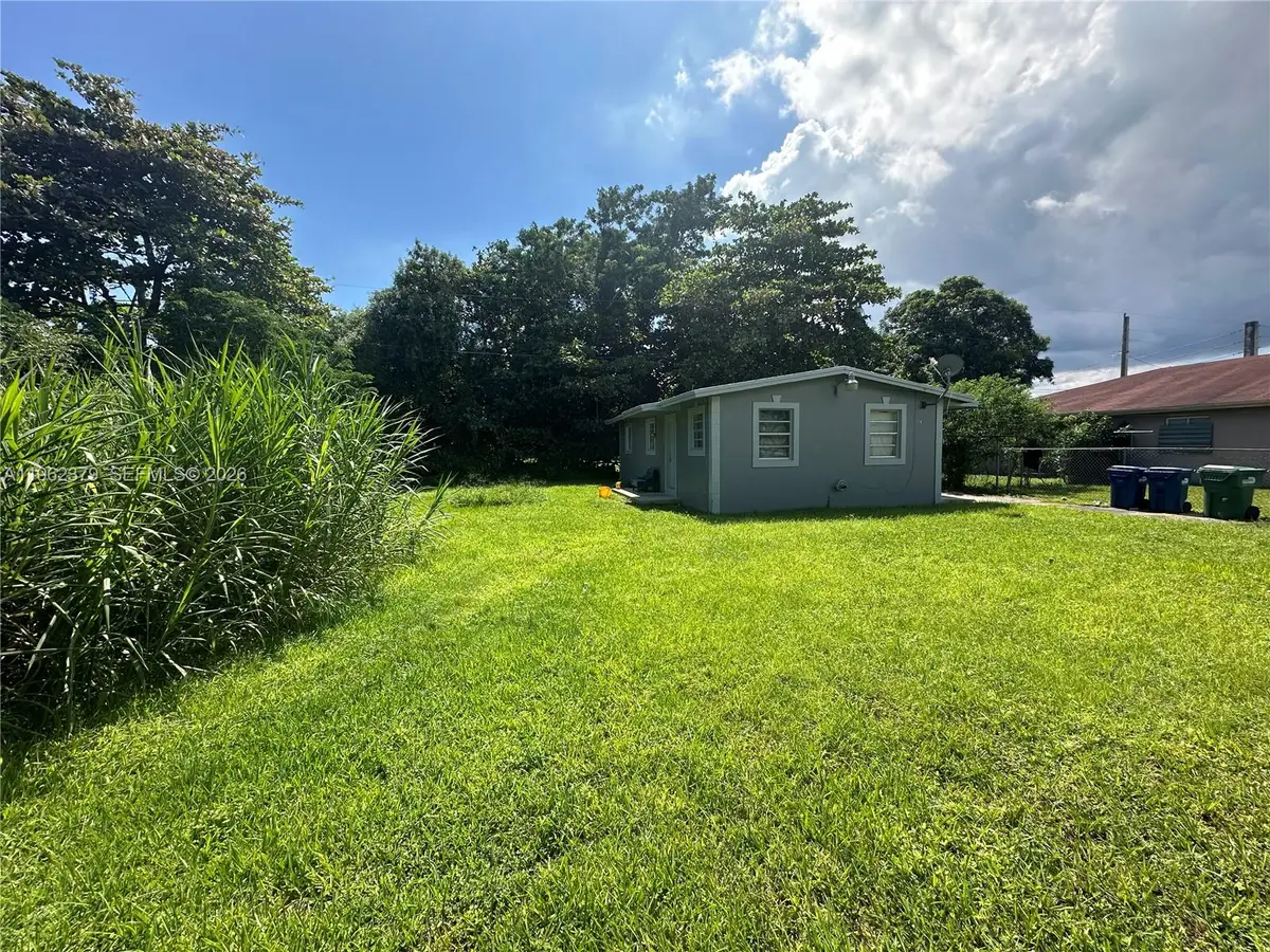 10070 SW 176th St, Palmetto Bay, FL 33157 - #1