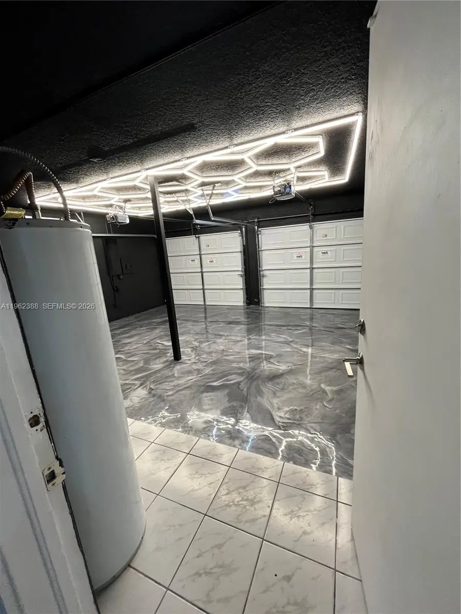 7415 Coldstream Dr, Hialeah, FL 33015 - Image #3