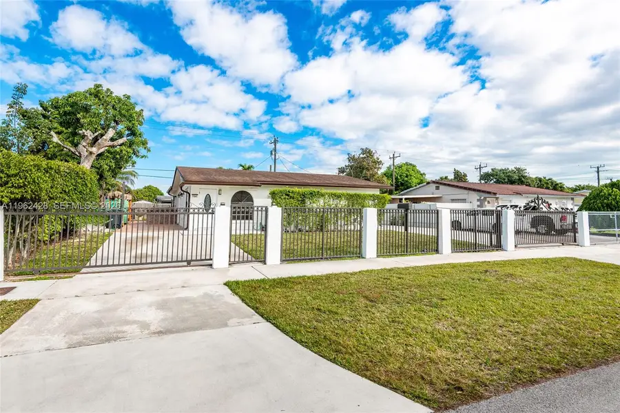 11941 SW 178th Ter, Miami, FL 33177 - Image #2