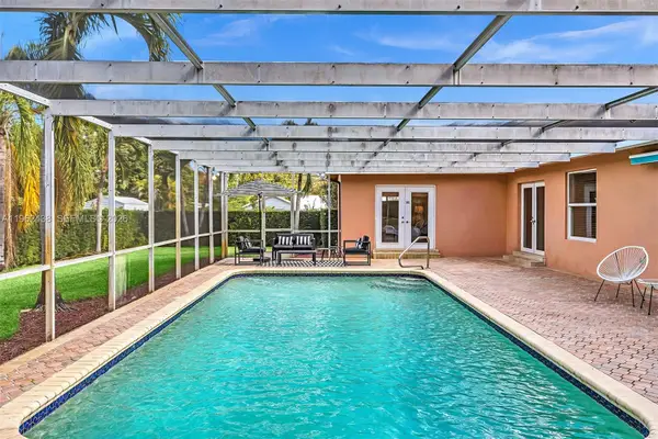 3437 Buchanan St, Hollywood, FL 33021