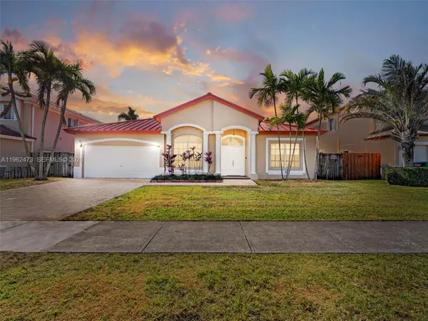 15480 SW 150th St, Miami, FL 33196