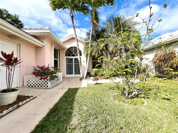 7625 SE Bay Cedar Cir, Hobe Sound, FL 33455