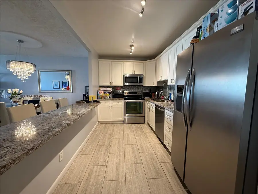 19370 Collins Ave #1022, Sunny Isles Beach, FL 33160 - Image #3