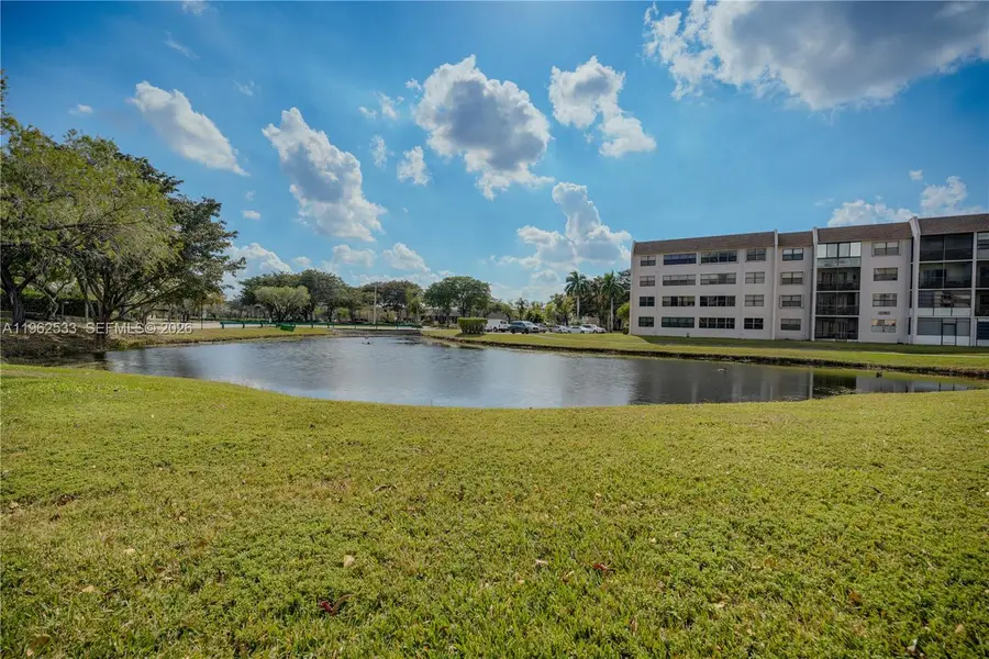 2901 N Nob Hill Rd #303, Sunrise, FL 33322 - #2