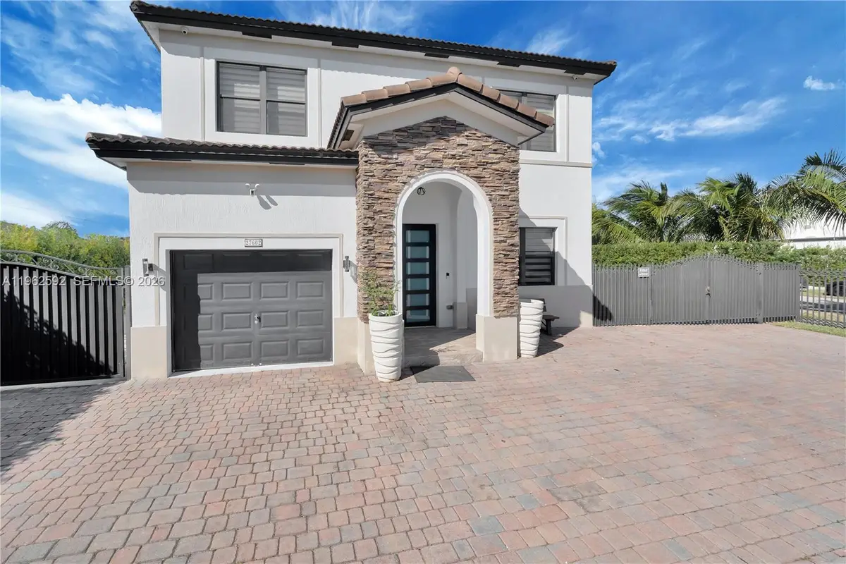 27602 SW 134th Ct, Homestead, FL 33032 - Image #1