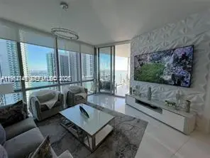 851 NE 1st Ave #3903, Miami, FL 33132 - Image #3