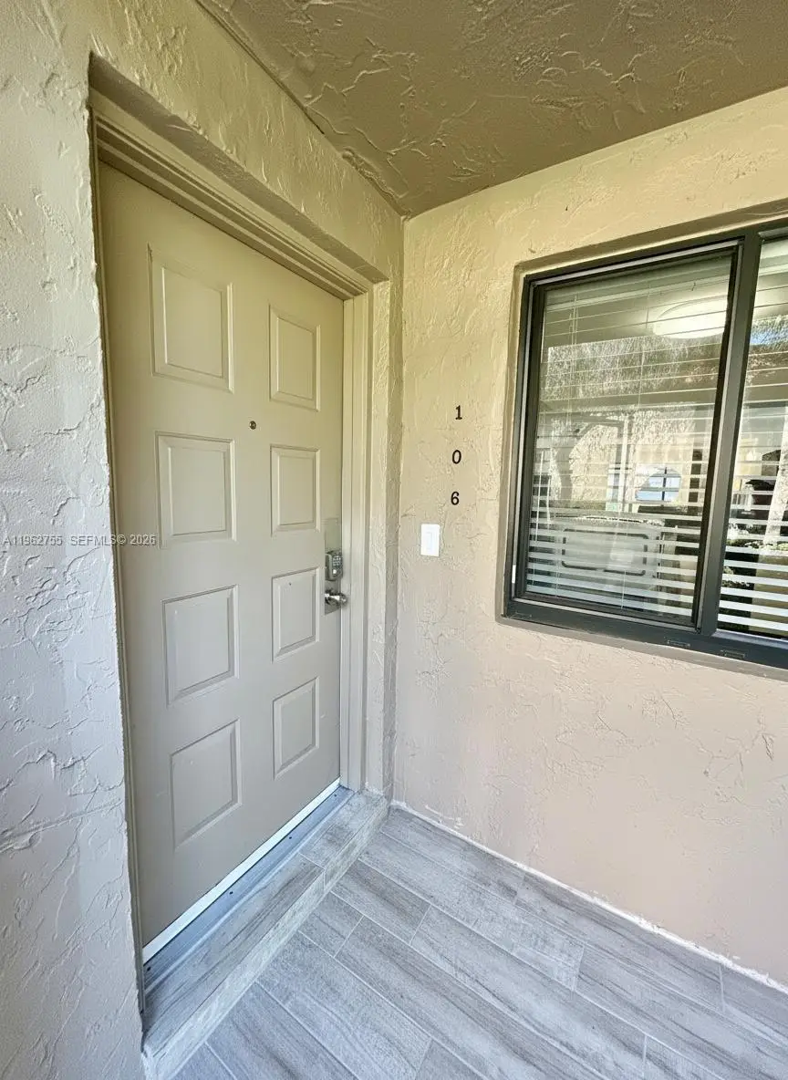 439 Lakeview Dr #106, Weston, FL 33326 - #3