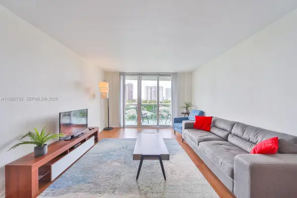 19370 Collins Ave #622, Sunny Isles Beach, FL 33160