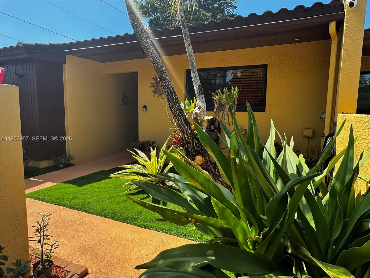 8720 SW 148th Pl, Miami, FL 33193 - Image #1