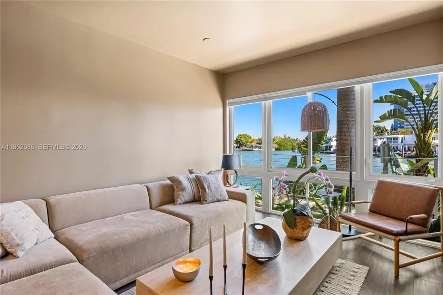 95 N Shore Dr, Miami Beach, FL 33141 - #3