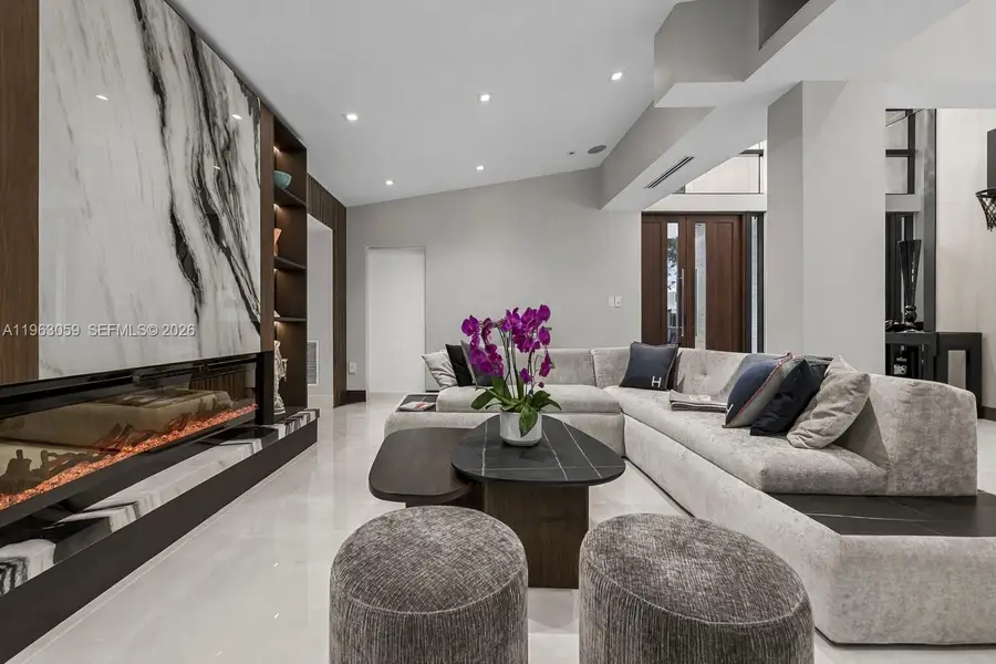 7701 SW 50th Ct, Miami, FL 33143 - Image #2