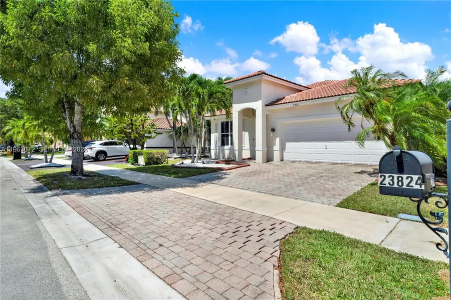 23824 SW 107th Pl, Homestead, FL 33032 - #2