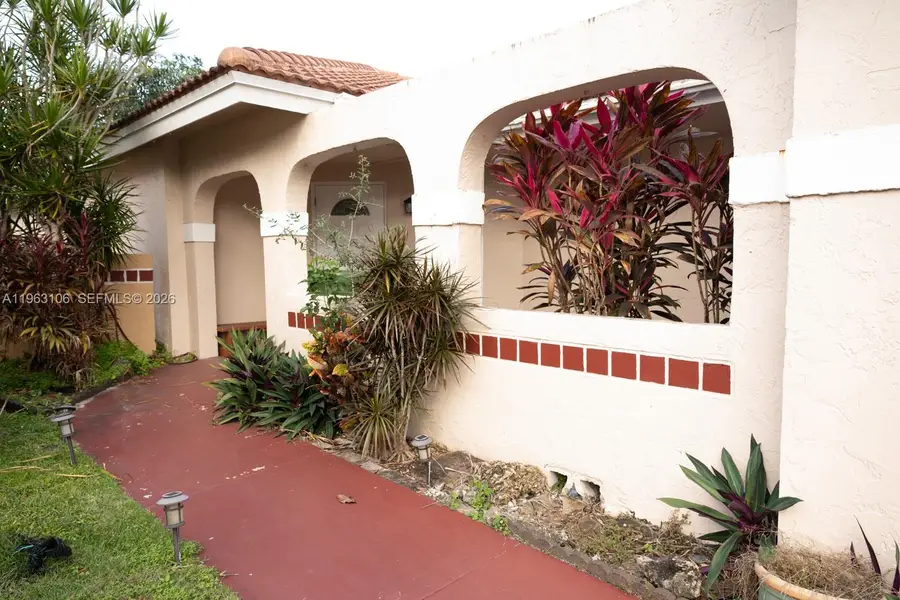 1407 Seagrape Cir, Weston, FL 33326 - #3