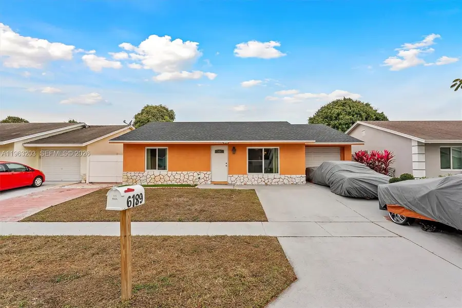 6189 Moonbeam Dr, Lake Worth, FL 33463 - #3