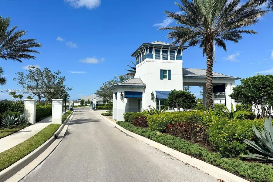 797 SE Bloomfield Rd, Port Saint Lucie, FL 34984 - #3